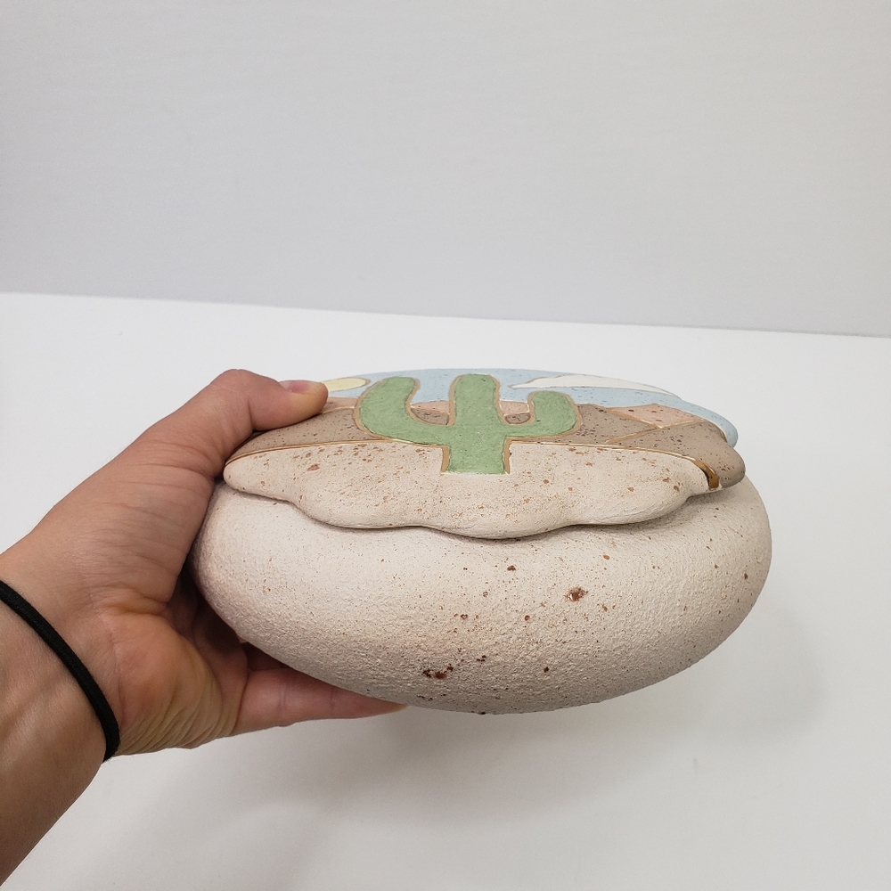 Vintage Cactus Ceramic Bowl With Lid - Picture 3 of 11